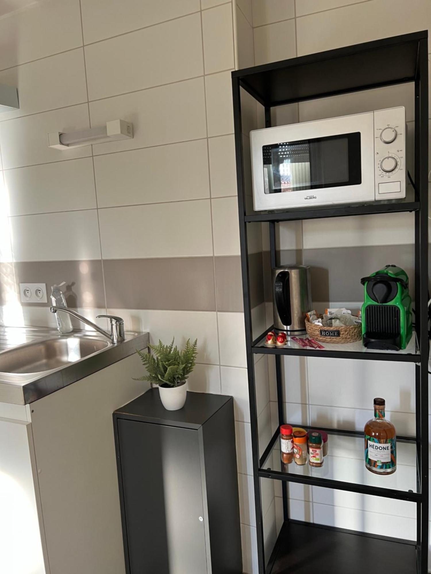 Cosy Studio Hyper Centre Avec Kitchenette & Climatisation Carpentras Ngoại thất bức ảnh